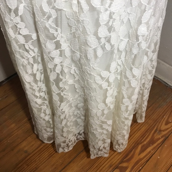 Luxe by Carmen Marc Valvo Lace Dress - Picture 10 of 13